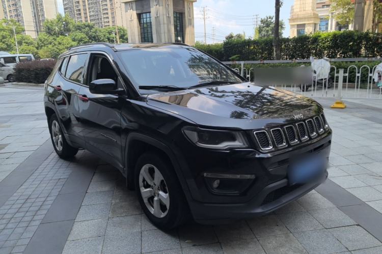 Used Jeep Compass 2017 200T Automatic Comfort Edition Front Right 45 Deg