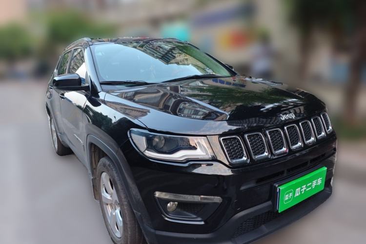 Used Jeep Compass 2017 200T Automatic Family Edition Front Right 45 Deg