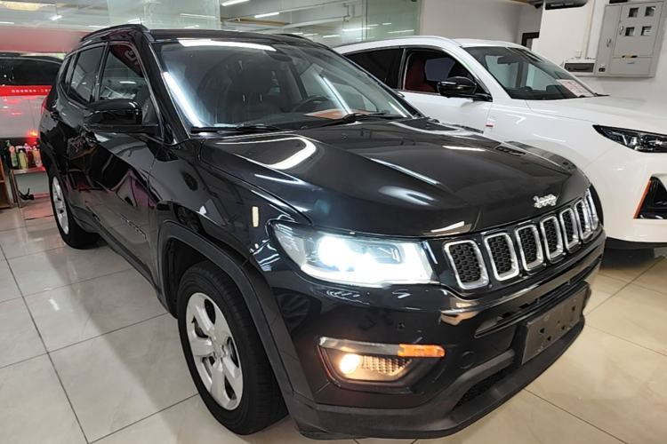 Used Jeep Compass 2017 200T Automatic Family Edition Front Right 45 Deg