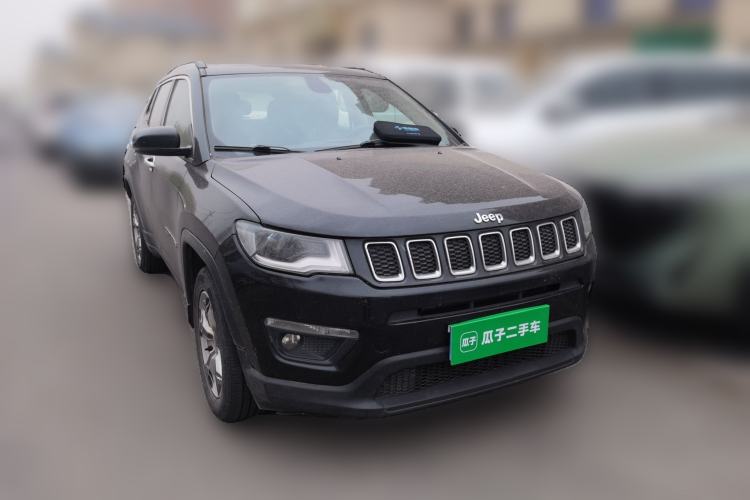 Used Jeep Compass 2017 200T Automatic Family Edition Front Right 45 Deg