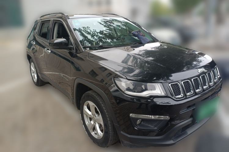 Used Jeep Compass 2017 200T Automatic Family Edition Front Right 45 Deg