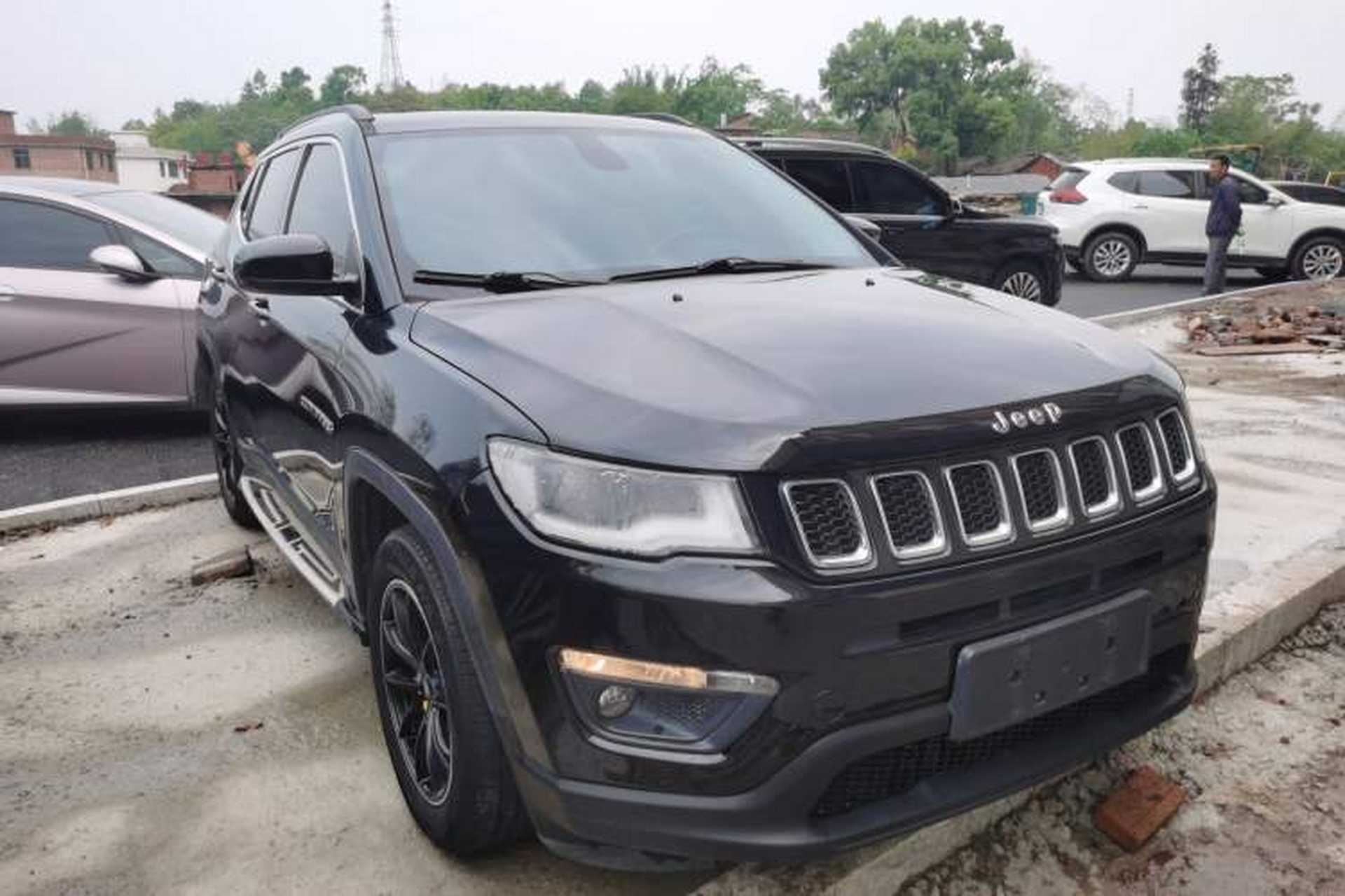 Used Jeep Compass 2017 200T Automatic Family Edition Front Right 45 Deg