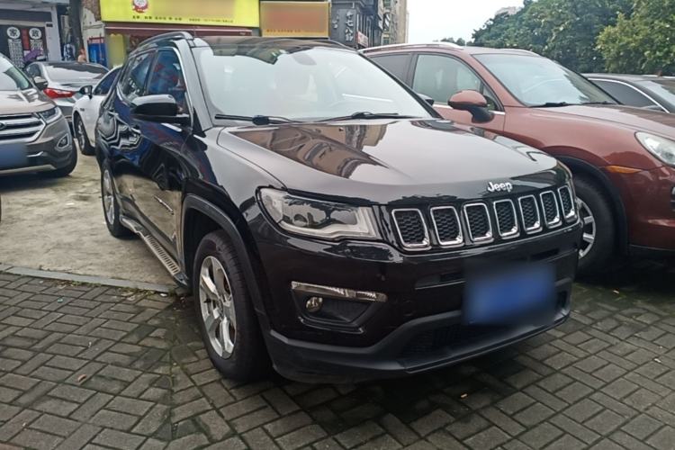 Used Jeep Compass 2017 200T Automatic Family Edition Front Right 45 Deg
