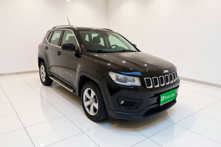 Used Jeep Compass 2017 200T Automatic Family Edition Front Right 45 Deg