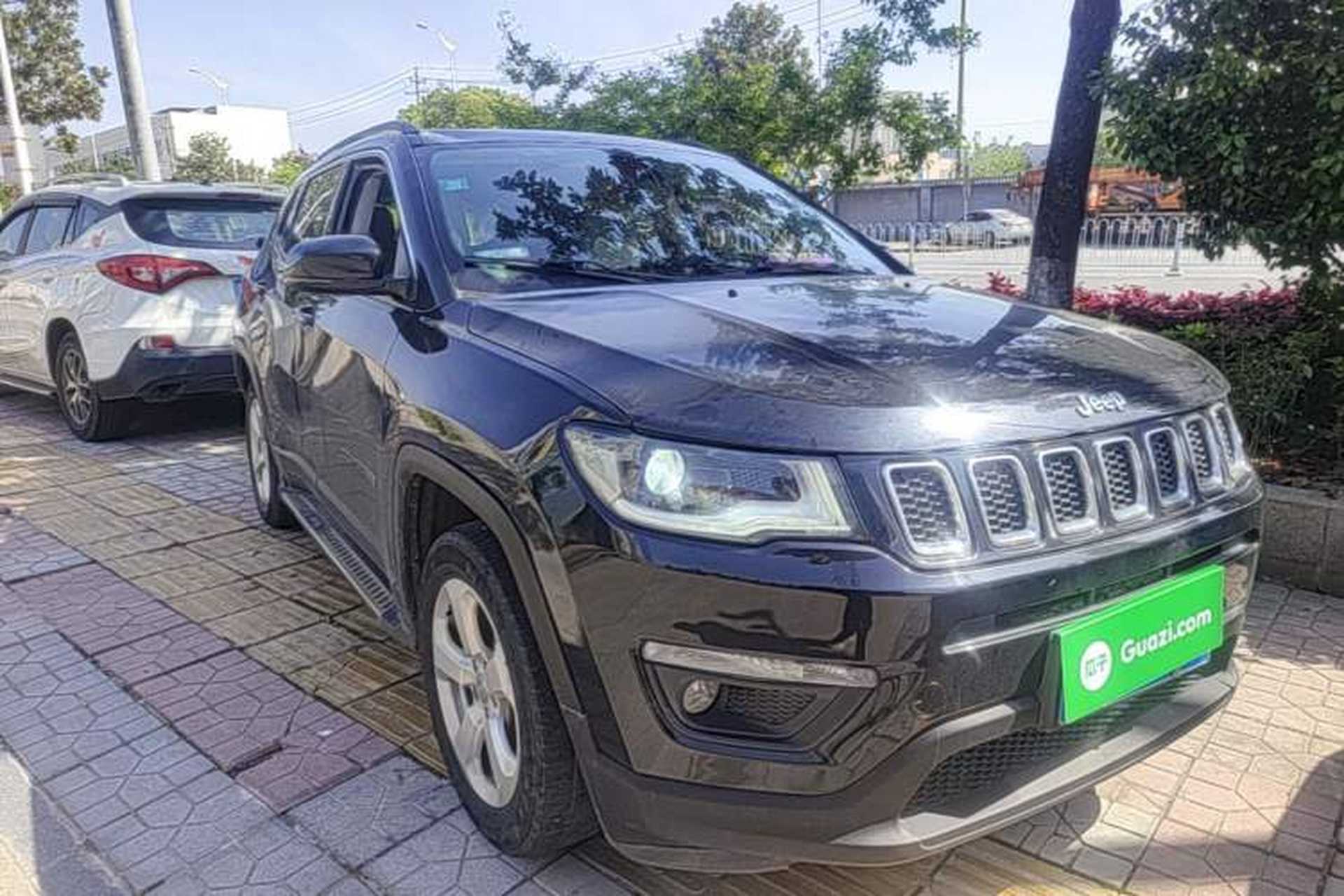 Used Jeep Compass 2017 200T Automatic Family Edition Front Right 45 Deg