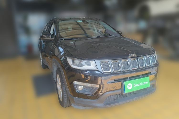 Used Jeep Compass 2017 200T Automatic Family Edition Front Right 45 Deg