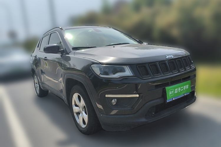 Used Jeep Compass 2017 200T Automatic Family Edition Front Right 45 Deg