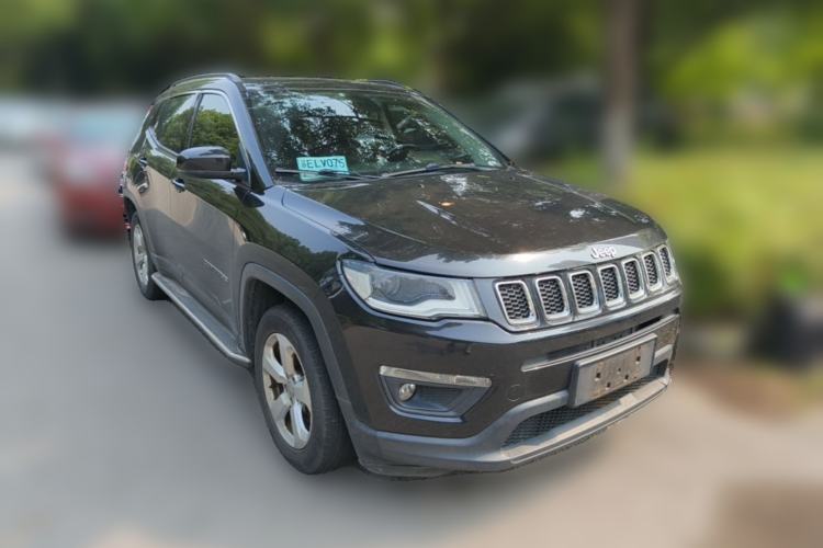 Used Jeep Compass 2017 200T Automatic Family Edition Front Right 45 Deg