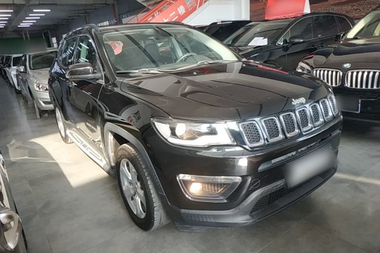 Used Jeep Compass 2017 200T Automatic Family Edition Front Right 45 Deg