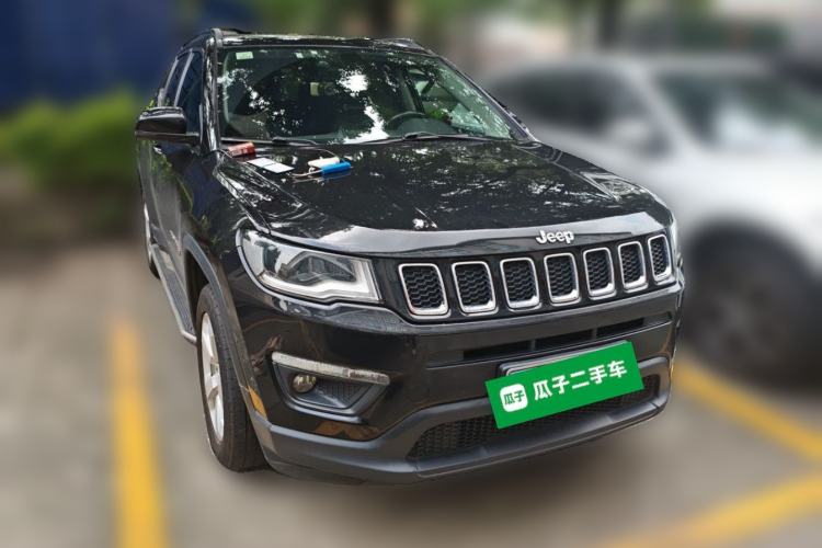 Used Jeep Compass 2017 200T Automatic Family Enjoyment Four-Wheel Drive Edition Front Right 45 Deg