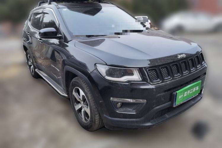 Used Jeep Compass 2017 200T Automatic Family Enjoyment Four-Wheel Drive Edition Front Right 45 Deg
