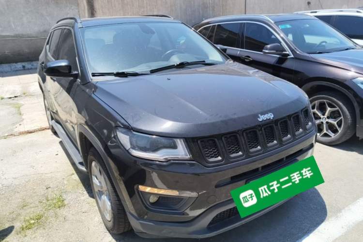 Used Jeep Compass 2017 200T Automatic Family Edition Front Right 45 Deg
