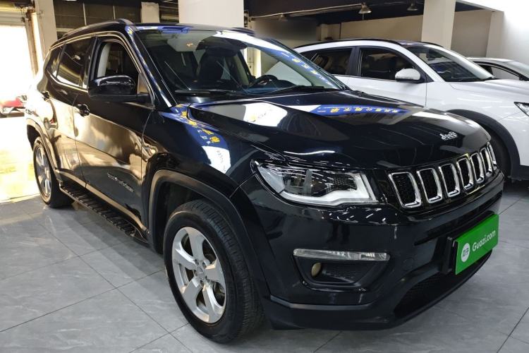 Used Jeep Compass 2017 200T Automatic Family Edition Front Right 45 Deg