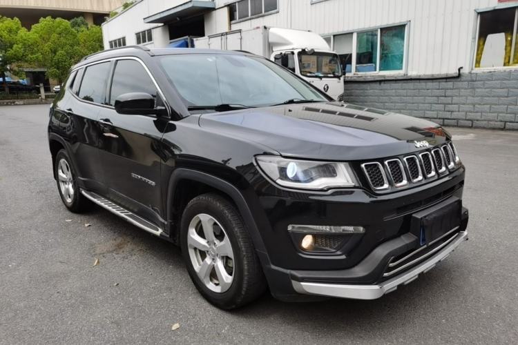 Used Jeep Compass 2017 200T Automatic Family Edition Front Right 45 Deg