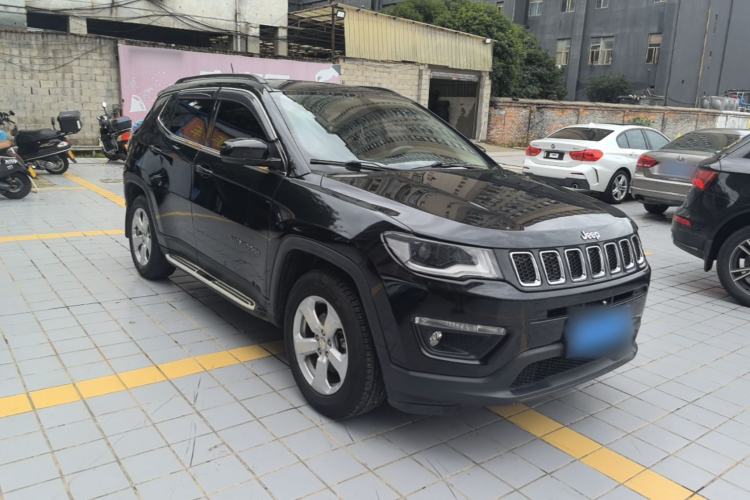 Used Jeep Compass 2017 200T Automatic Family Edition Front Right 45 Deg