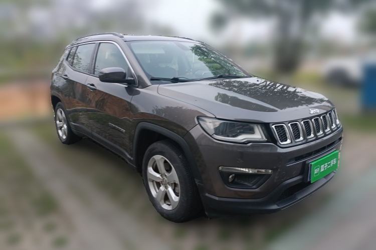 Used Jeep Compass 2017 200T Automatic Enjoyment Version Front Right 45 Deg