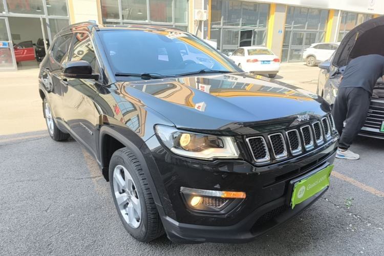 Used Jeep Compass 2017 200T Automatic Family Edition Front Right 45 Deg