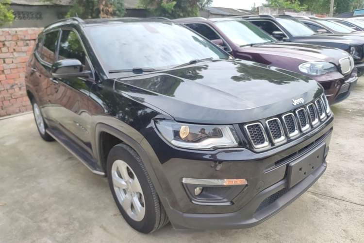 Used Jeep Compass 2017 200T Automatic Family Edition Front Right 45 Deg