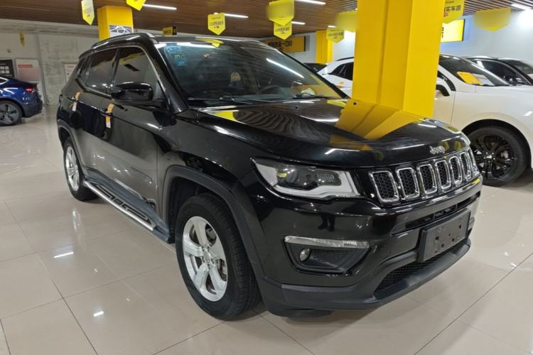 Used Jeep Compass 2017 200T Automatic Family Edition Front Right 45 Deg