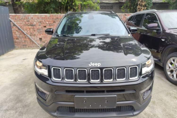 Used Jeep Compass 2017 200T Automatic Family Edition Front