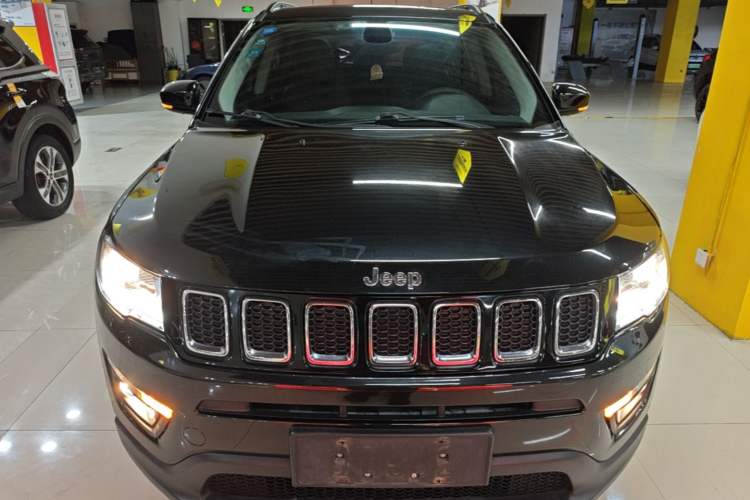 Used Jeep Compass 2017 200T Automatic Family Edition Front