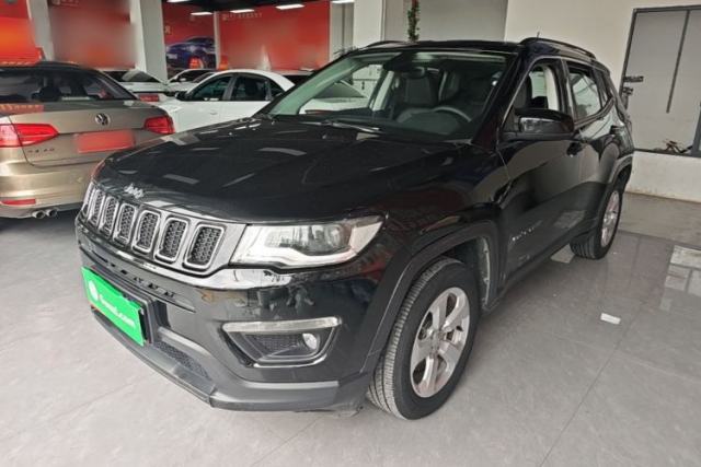 Ojetý Jeep Compass 2017 200T Automatic Family Edition