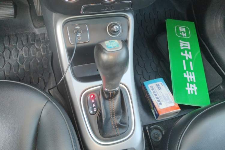 Used Jeep Compass 2017 200T Automatic Enjoyment Version Gear Lever