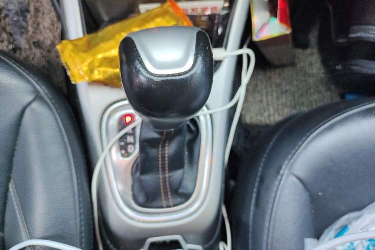 Used Jeep Compass 2017 200T Automatic Family Edition Gear Lever
