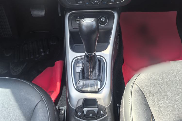 Used Jeep Compass 2017 200T Automatic Family Edition Gear Lever