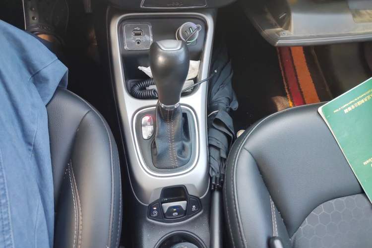 Used Jeep Compass 2017 200T Automatic Enjoyment Version Gear Lever