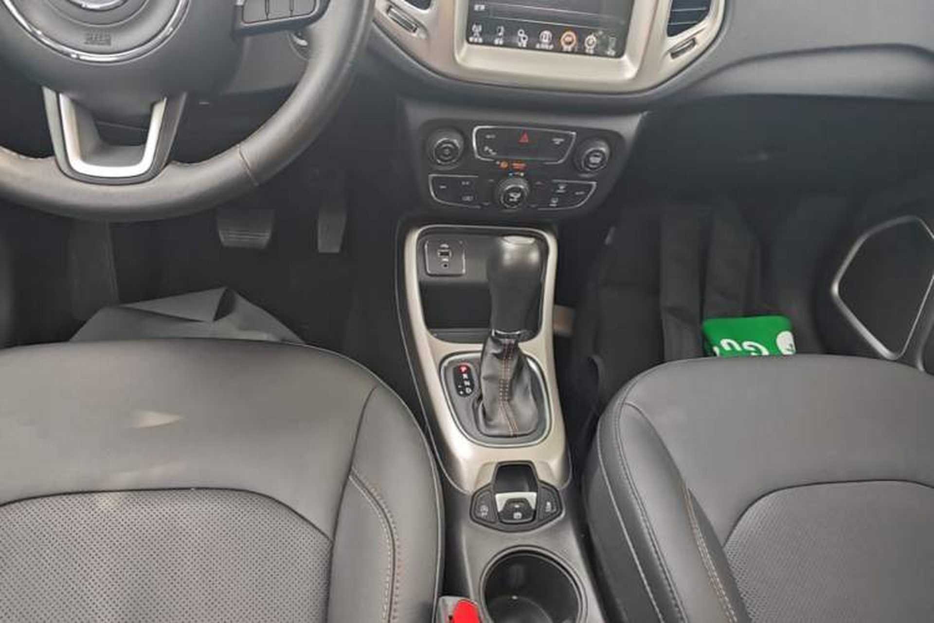 Used Jeep Compass 2017 200T Automatic Family Edition Gear Lever