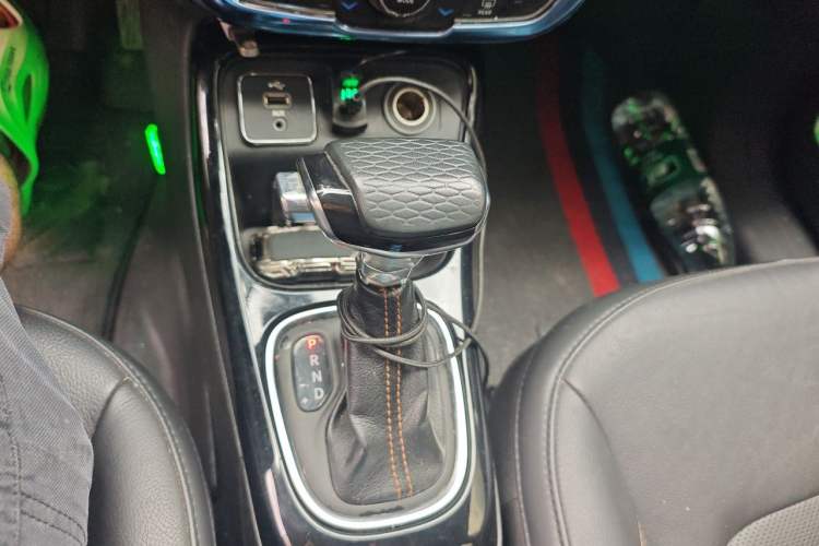 Used Jeep Compass 2017 200T Automatic Prestige Edition Gear Lever