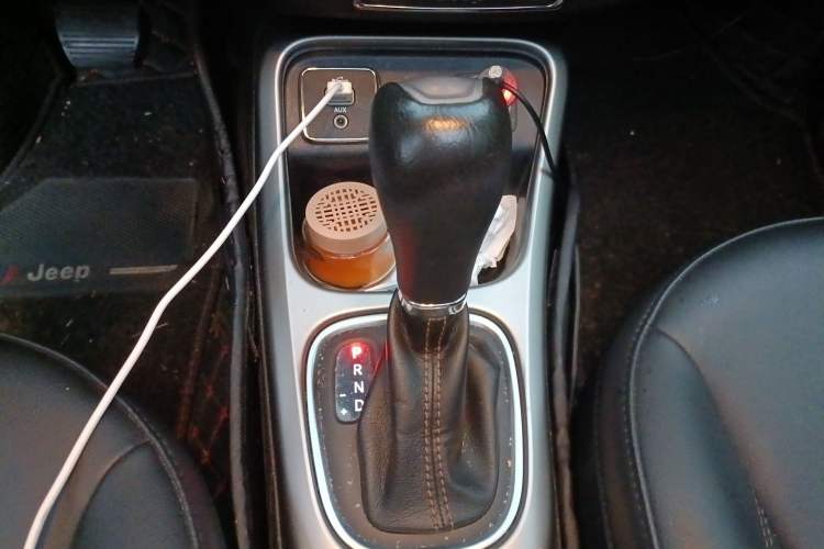 Used Jeep Compass 2017 200T Automatic Enjoyment Version Gear Lever