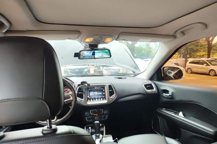 Used Jeep Compass 2017 200T Automatic Family Edition Headliner