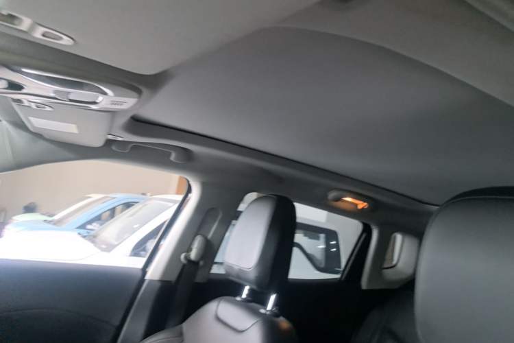 Used Jeep Compass 2017 200T Automatic Family Edition Headliner