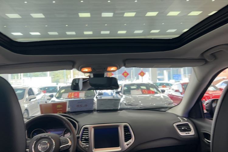 Used Jeep Compass 2017 200T Automatic Family Edition Headliner
