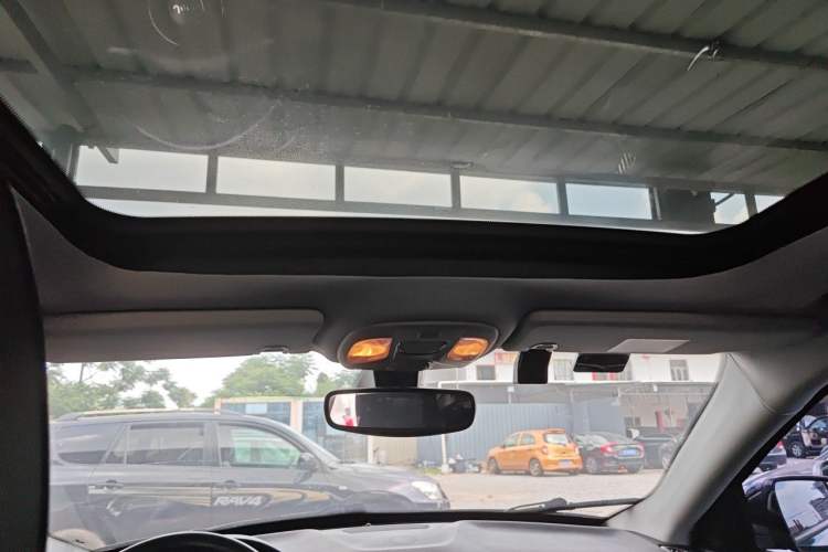 Used Jeep Compass 2017 200T Automatic Enjoyment Version Headliner