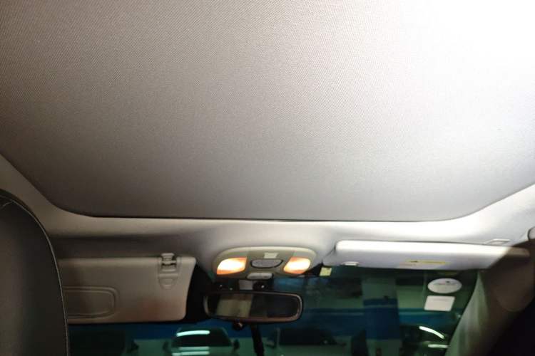 Used Jeep Compass 2017 200T Automatic Family Edition Headliner