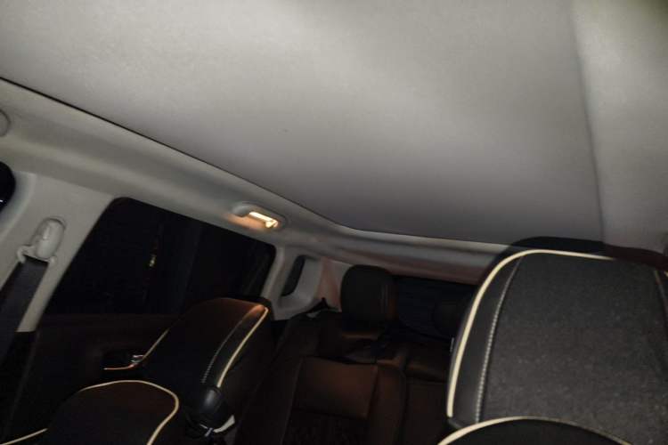 Used Jeep Compass 2017 200T Automatic Family Edition Headliner