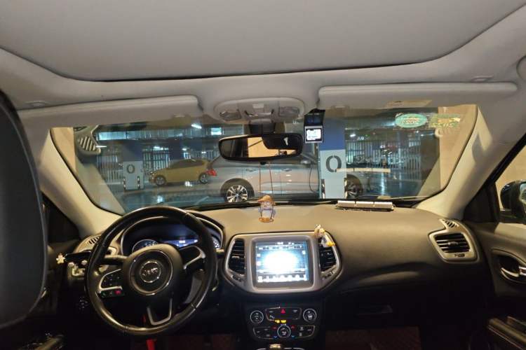 Used Jeep Compass 2017 200T Automatic Family Edition Headliner