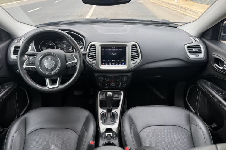 Used Jeep Compass 2017 200T Automatic Family Edition Instrument Cluster