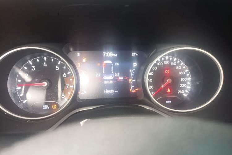 Used Jeep Compass 2017 200T Automatic Family Edition Instrument Cluster