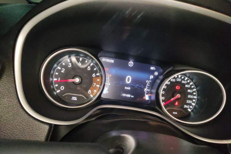 Used Jeep Compass 2017 200T Automatic Family Edition Instrument Cluster