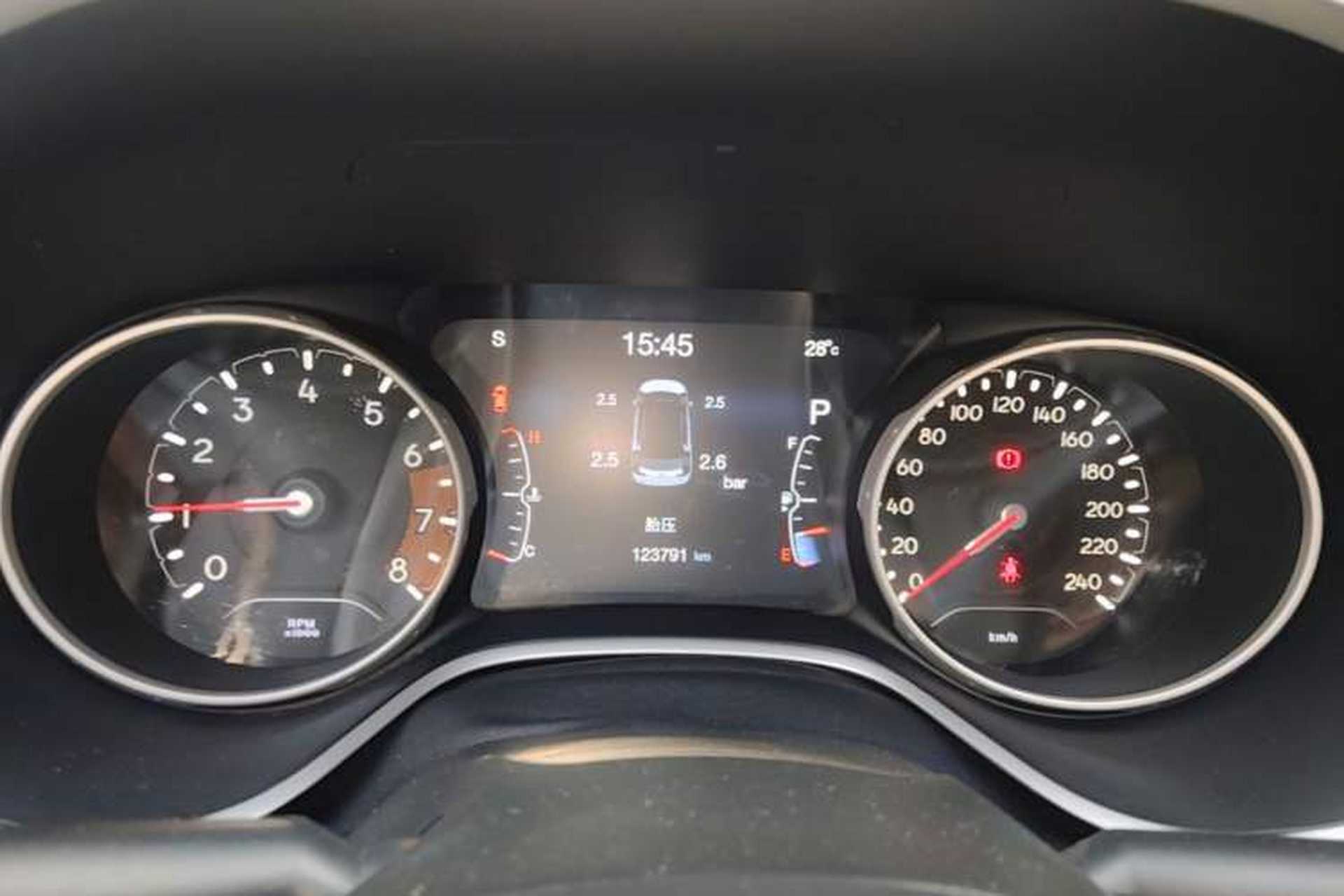 Used Jeep Compass 2017 200T Automatic Family Edition Instrument Cluster
