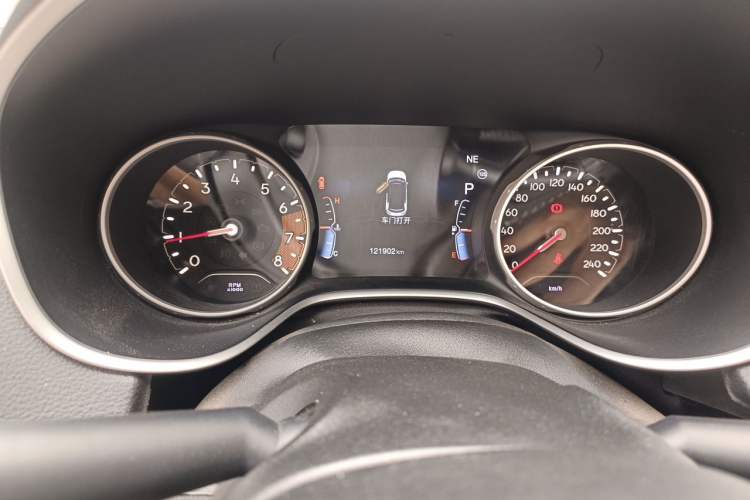 Used Jeep Compass 2017 200T Automatic Family Edition Instrument Cluster