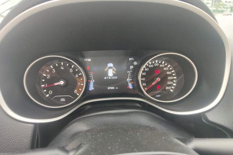 Used Jeep Compass 2017 200T Automatic Family Edition Instrument Cluster