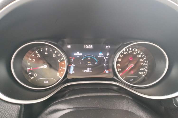 Used Jeep Compass 2017 200T Automatic Family Edition Instrument Cluster