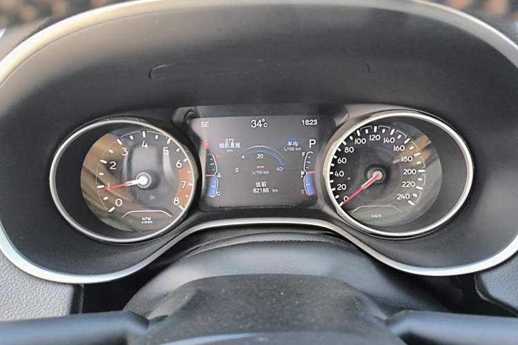 Used Jeep Compass 2017 200T Automatic Family Edition Instrument Cluster