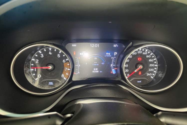 Used Jeep Compass 2017 200T Automatic Family Edition Instrument Cluster