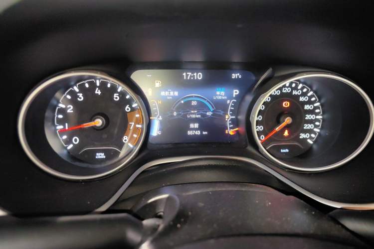 Used Jeep Compass 2017 200T Automatic Family Edition Instrument Cluster